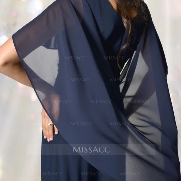 NWT BEAUTIFUL 😍 💙Elegant Navy Jumpsuit💙 - Picture 4 of 15